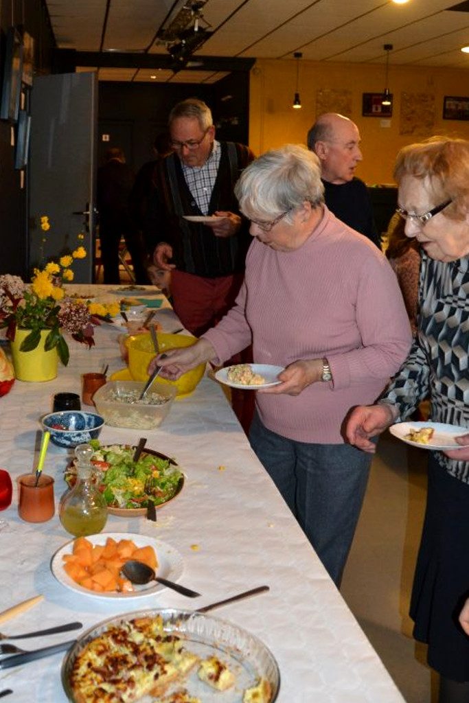 Repas d'habitants en avril 2016